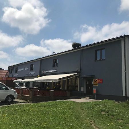 Penzion Alvarez Ostrov nad Oslavou Exterior foto