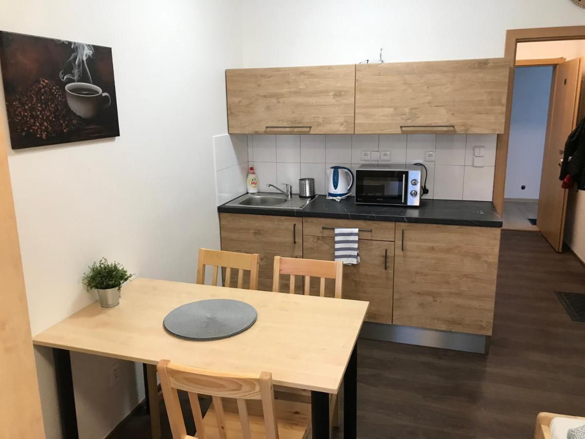 Penzion Alvarez Ostrov nad Oslavou Exterior foto