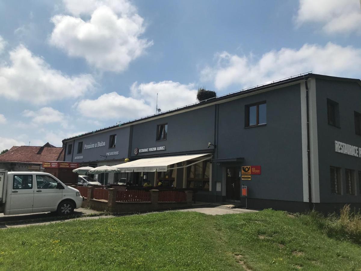 Penzion Alvarez Ostrov nad Oslavou Exterior foto